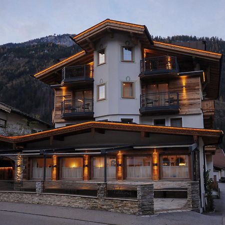 Hotel Viktoria & Landhaus Joggl Mayrhofen Exterior photo